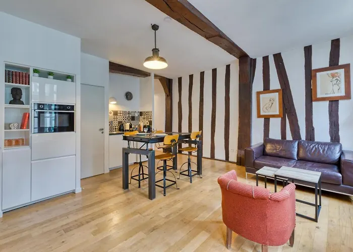 Le F2 Rue Du Gros Horloge A Rouen! Rouen